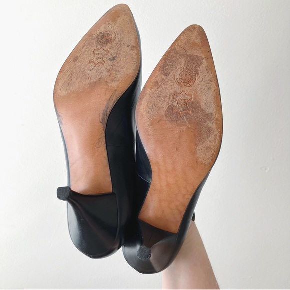 Vintage • Salamander Leather Button Strap Pump in Black - Picture 7 of 9